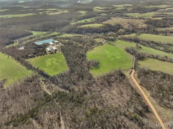 $449,500 | 12784 Highway 28, Vienna, MO 65582