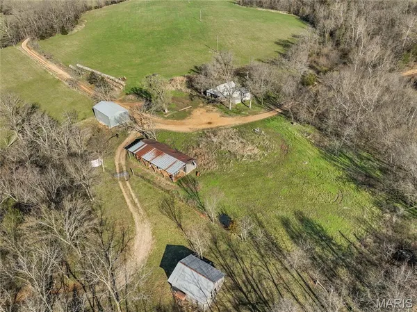 $449,500 | 12784 Highway 28, Vienna, MO 65582