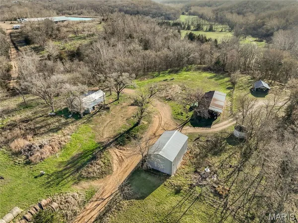 $449,500 | 12784 Highway 28, Vienna, MO 65582
