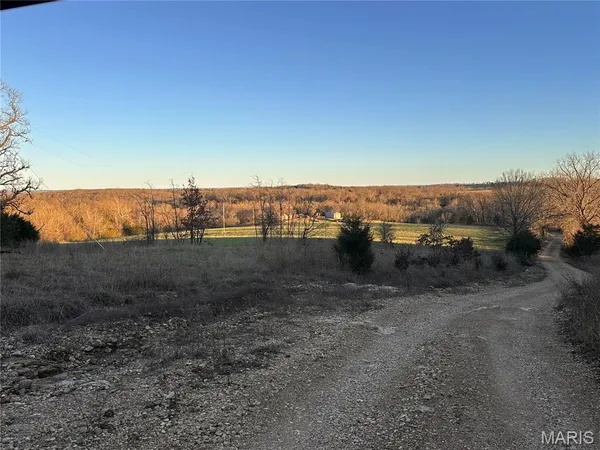 $449,500 | 12784 Highway 28, Vienna, MO 65582