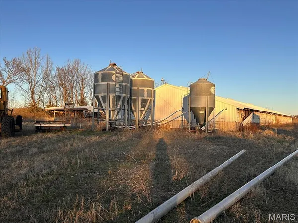 $449,500 | 12784 Highway 28, Vienna, MO 65582