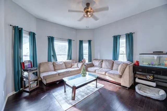 $169,900 | 1226 East 8th Avenue, Winfield, KS 67156