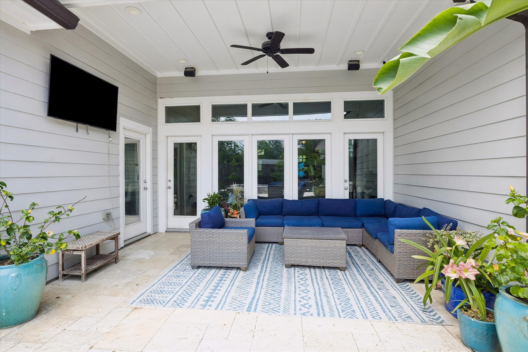 1519 Richelieu Lane Houston, TX 77018 - Photo 27 of 30 Large covered patio