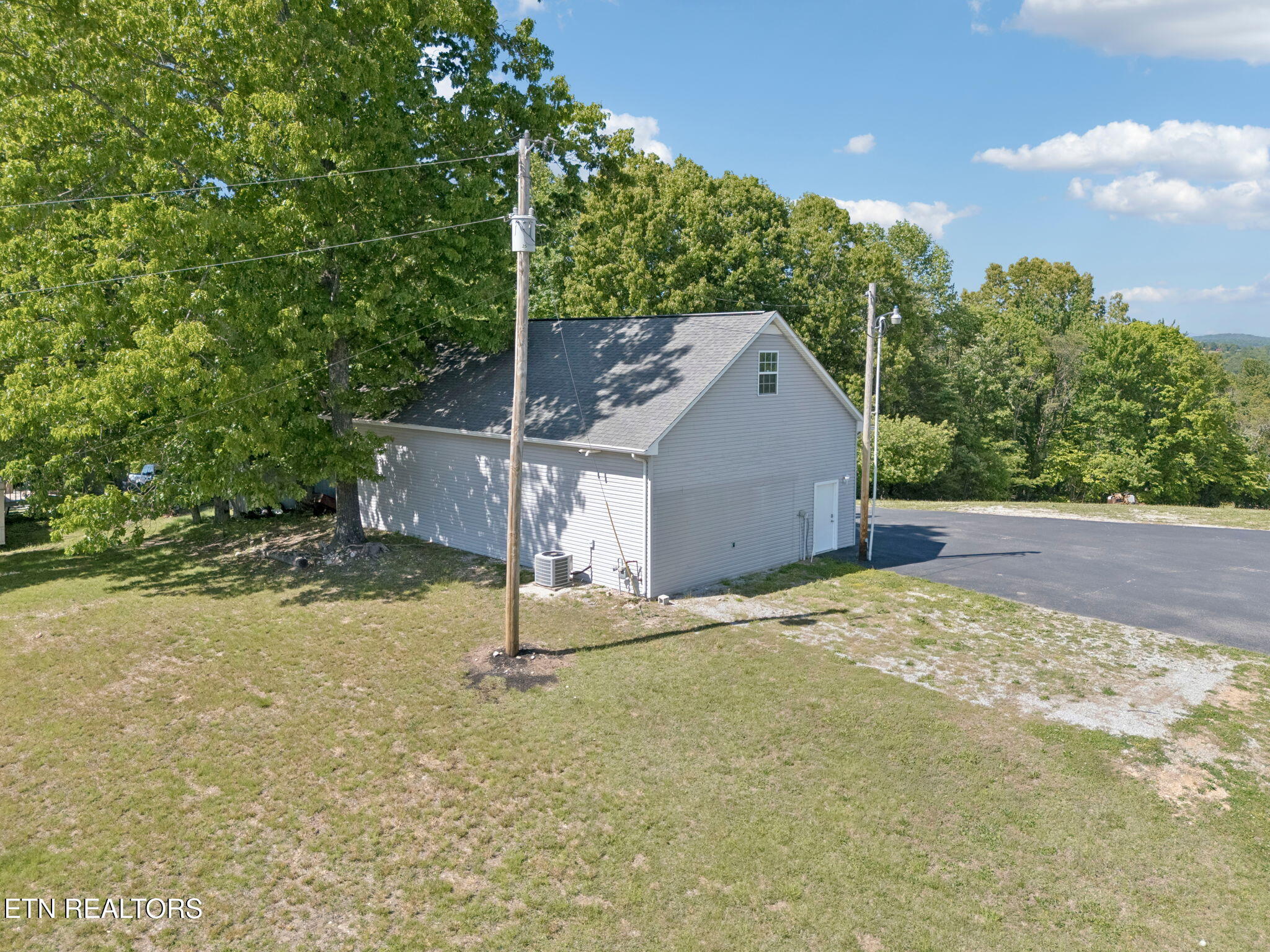 2245 Pinecrest Road Jacksboro, TN 37757 - Photo 51 of 60 65-2245 Pinecrest Rd - 065