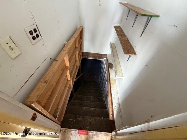 1055 Blue Ridge Avenue Matamoras, PA 18336 - Photo 22 of 27 BASEMENT ENTRY