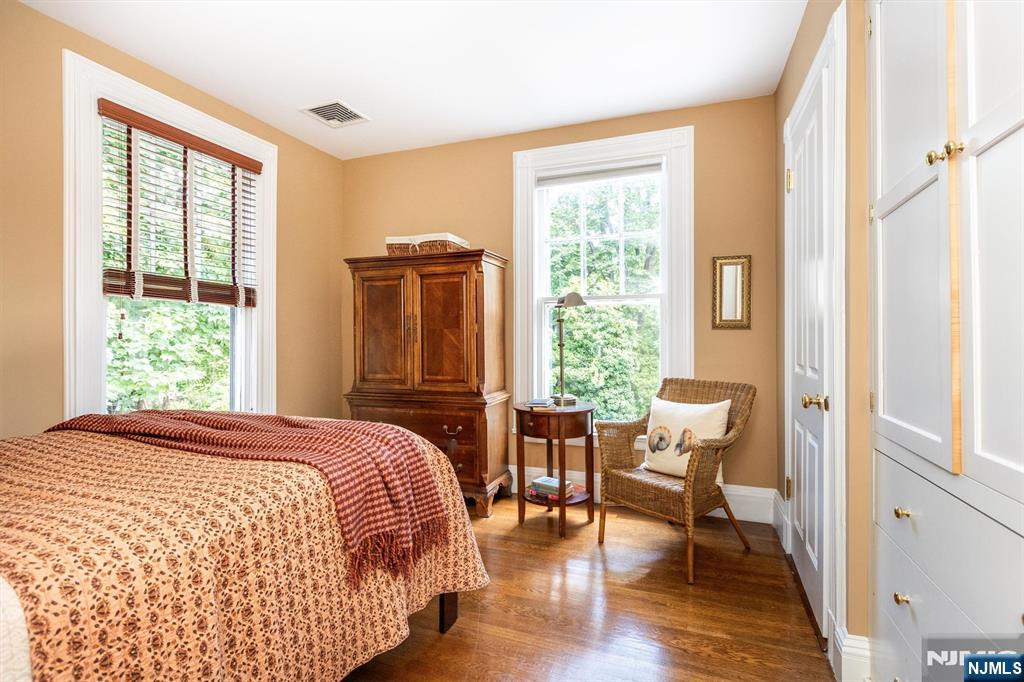 53 Hillside Avenue Glen Ridge, NJ 07028 - Photo 37 of 50