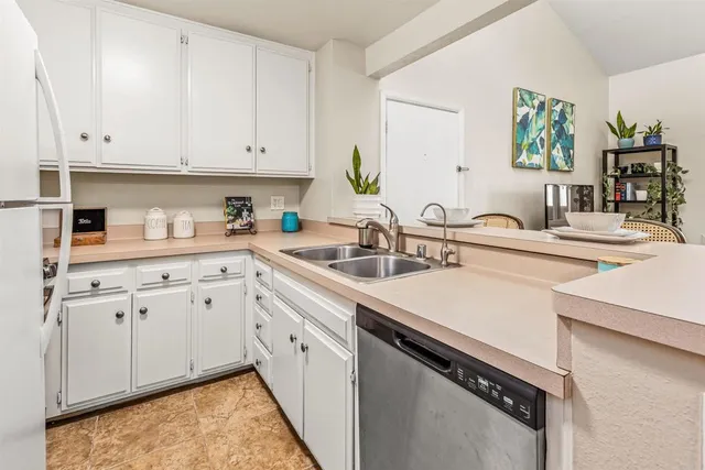 $449,990 | 7740 Margerum Avenue, Unit 204, San Diego, CA 92120