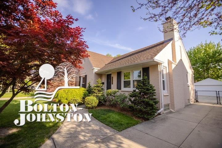 1111 Hawthorne Road Grosse Pointe, MI 48236 - Photo 2 of 27 Front Exterior
