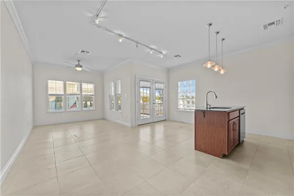$327,500 | 116 Davis Avenue, Unit E, Pass Christian, MS 39571