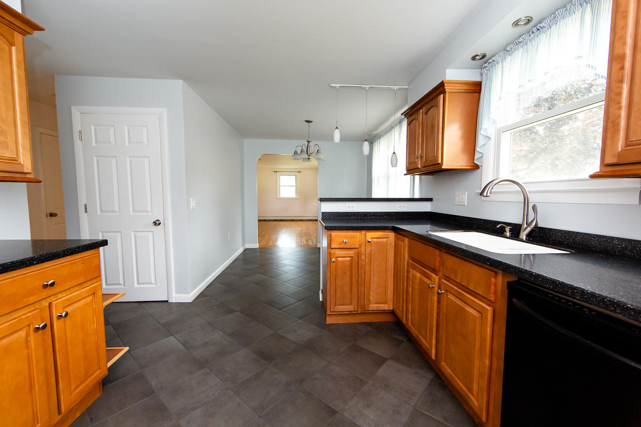 1087 Main Street Bangor, ME 04401 - Photo 9 of 25 1087_MainStreet_09