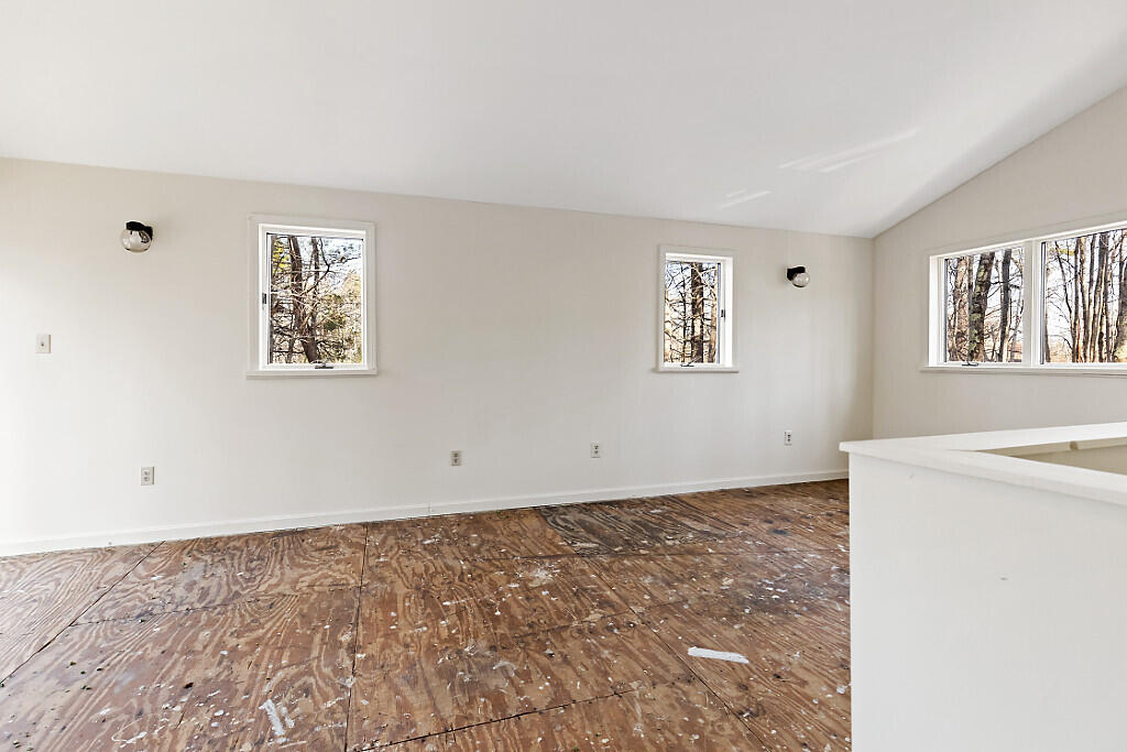 6 Lookout Lane Raymond, ME 04071 - Photo 25 of 44 07_BP5A6502_DxO_mls