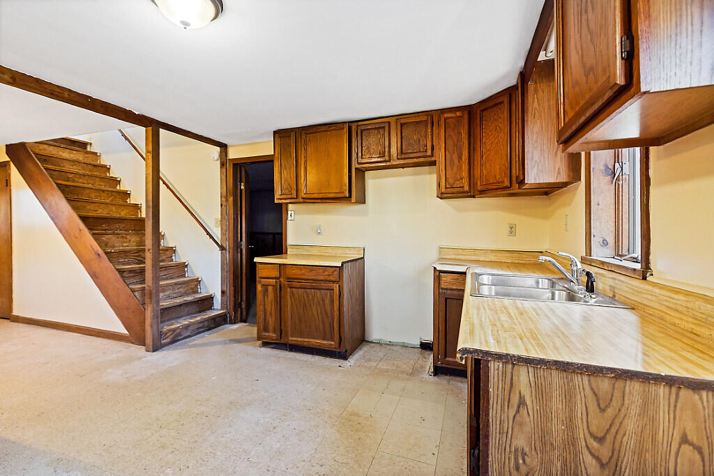 6 Lookout Lane Raymond, ME 04071 - Photo 38 of 44 19_BP5A6538_DxO_mls