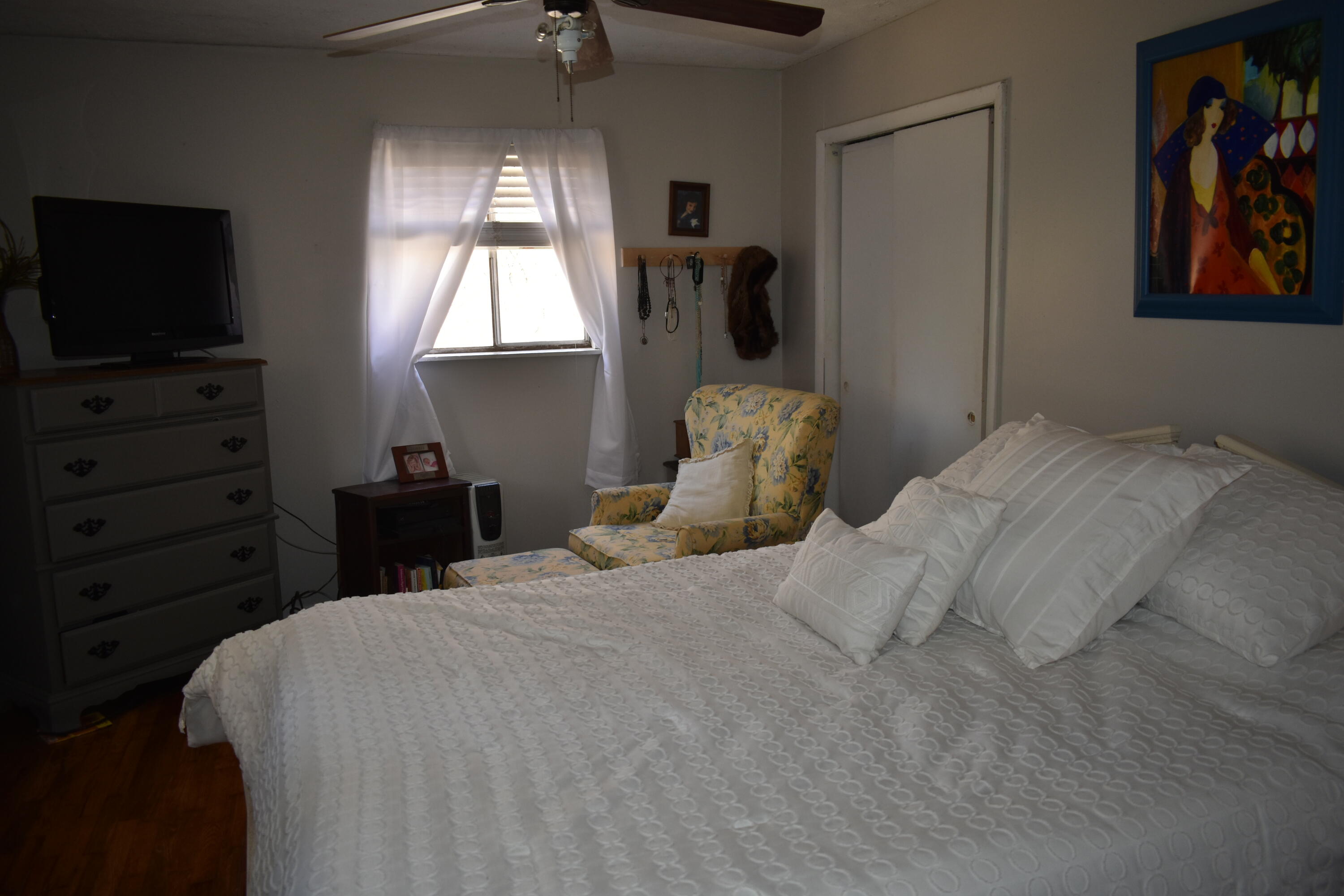129 Greenwood Road Middlesboro, KY 40965 - Photo 22 of 25 DSC_0741