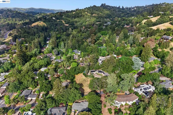 $875,000 | 1087 Rahara Drive, Lafayette, CA 94549