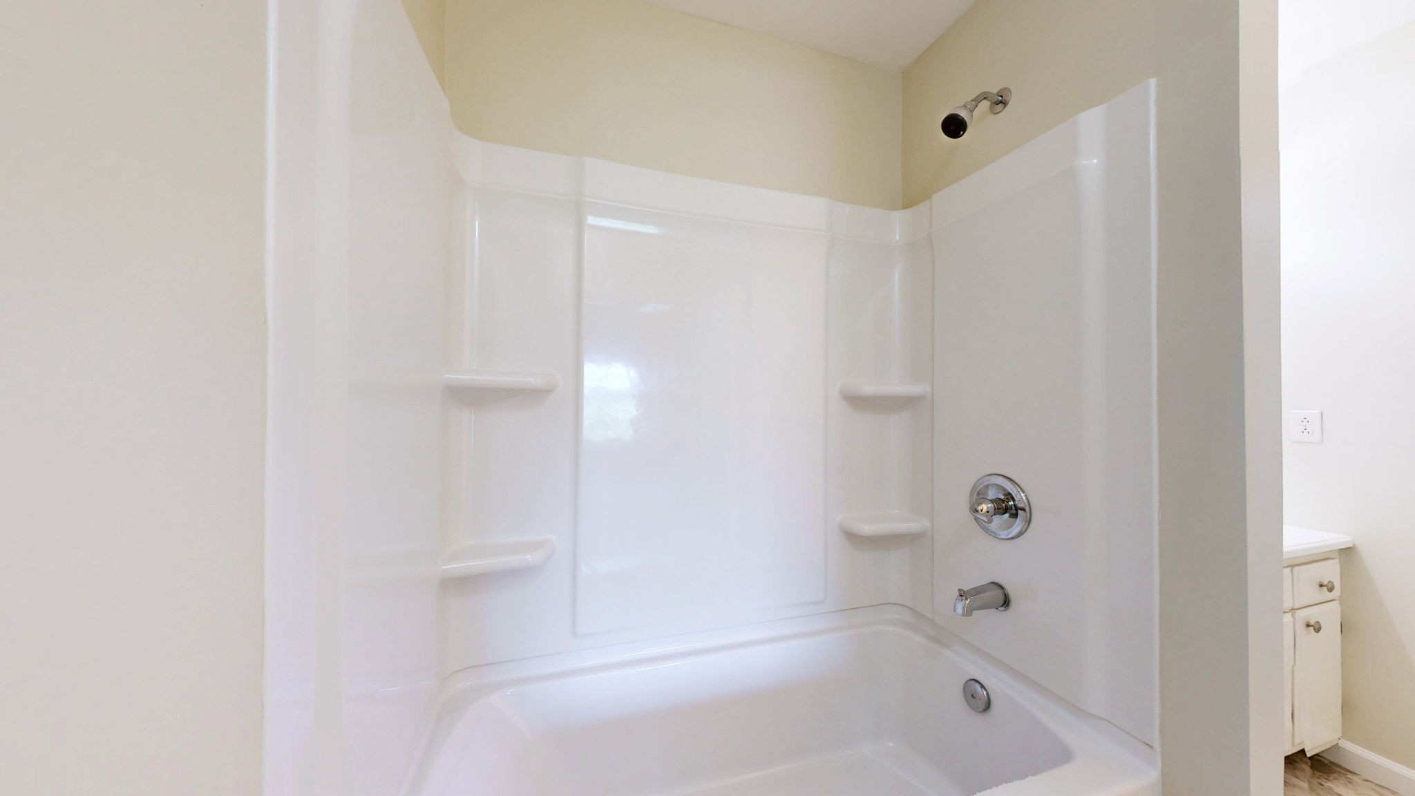 250 Sanders Ferry Road, Unit 34 Hendersonville, TN 37075 - Photo 15 of 21 a bathroom with a bathtub and shower