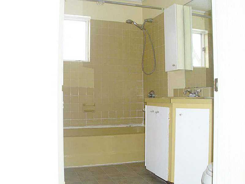 30 Dewey Street Woonsocket, RI 02895 - Photo 17 of 22 Bathroom. 2nd Flr