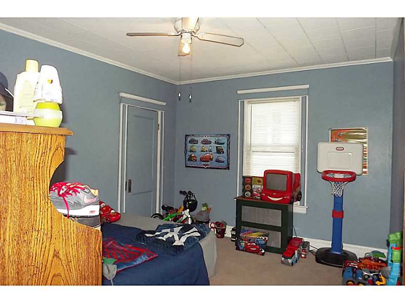 30 Dewey Street Woonsocket, RI 02895 - Photo 9 of 22 Bedroom. 1st Flr Apt