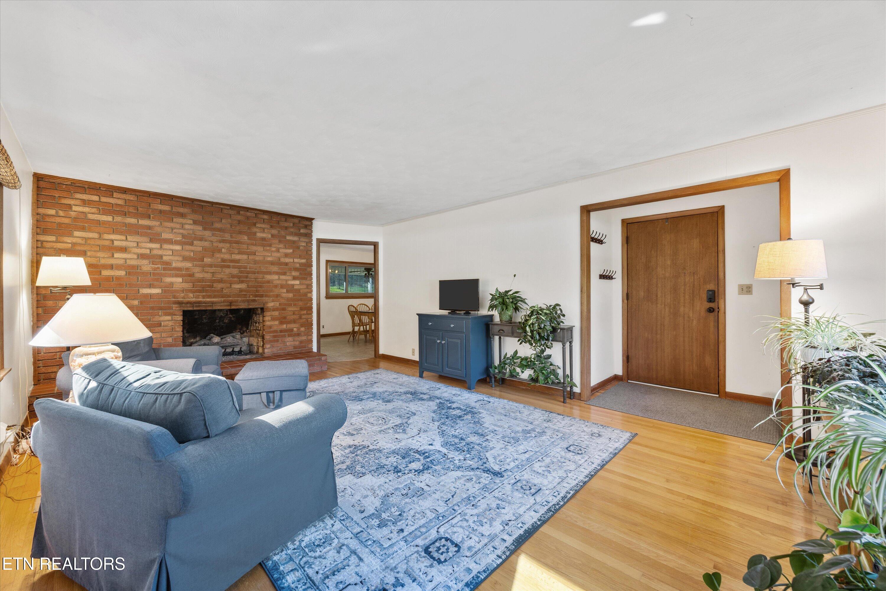 8237 Collier Road Powell, TN 37849 - Photo 4 of 31 05-8237 Collier Rd 02