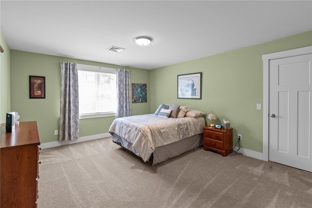 89 Silas Hill Way Exeter, RI 02822 - Photo 25 of 35 Large guest room