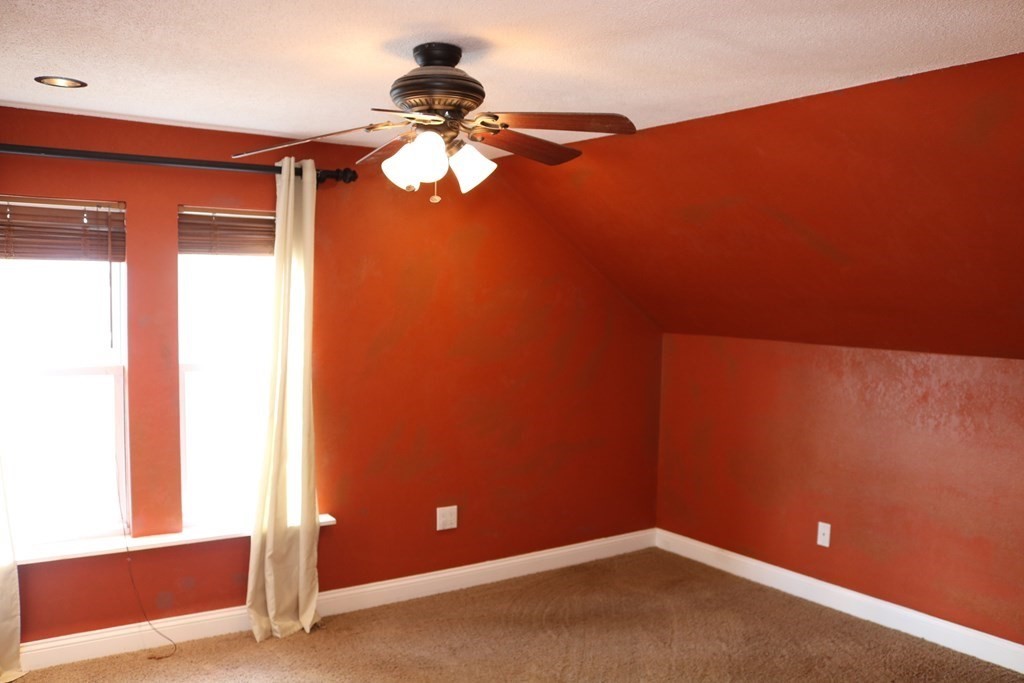 27 Reed Street Springfield, MA 01109 - Photo 13 of 15 Gallery Image 13