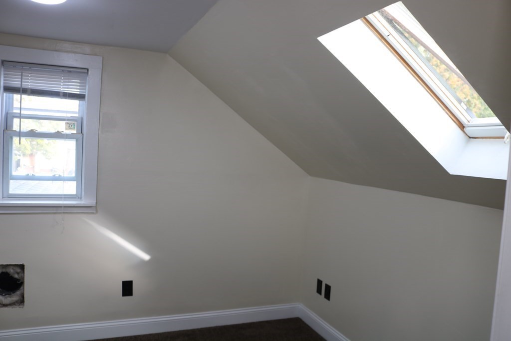 27 Reed Street Springfield, MA 01109 - Photo 14 of 15 Gallery Image 14