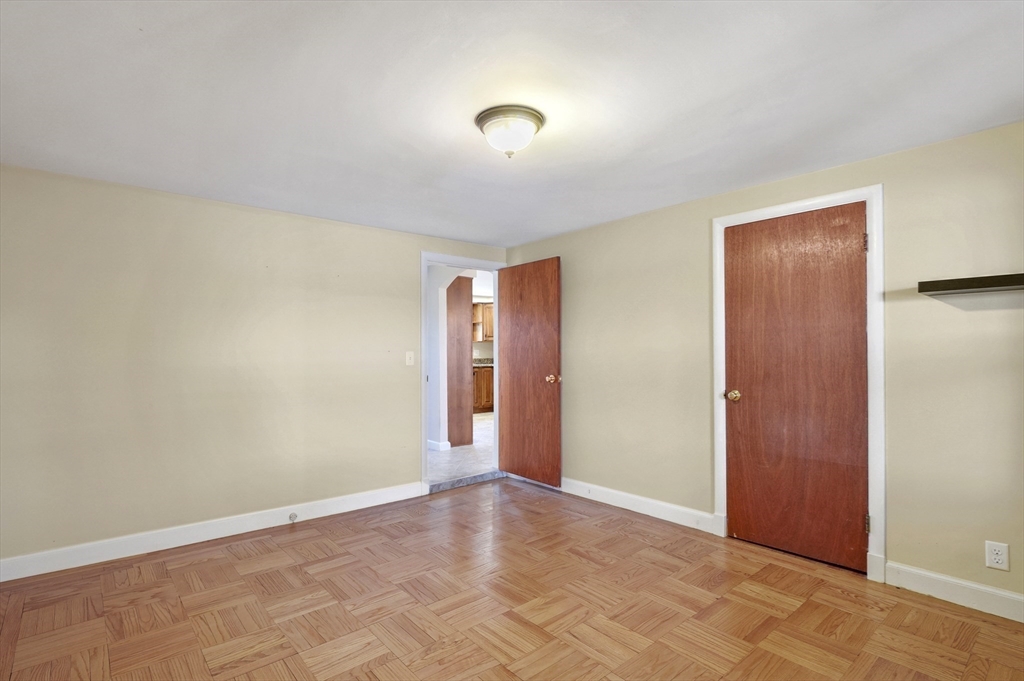 19 Loveland Road Webster, MA 01570 - Photo 14 of 42 Gallery Image 14