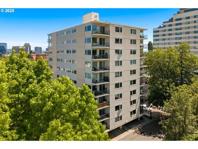 $415,000 | 2211 Southwest Park Place, Unit 603, Portland, OR 97205
