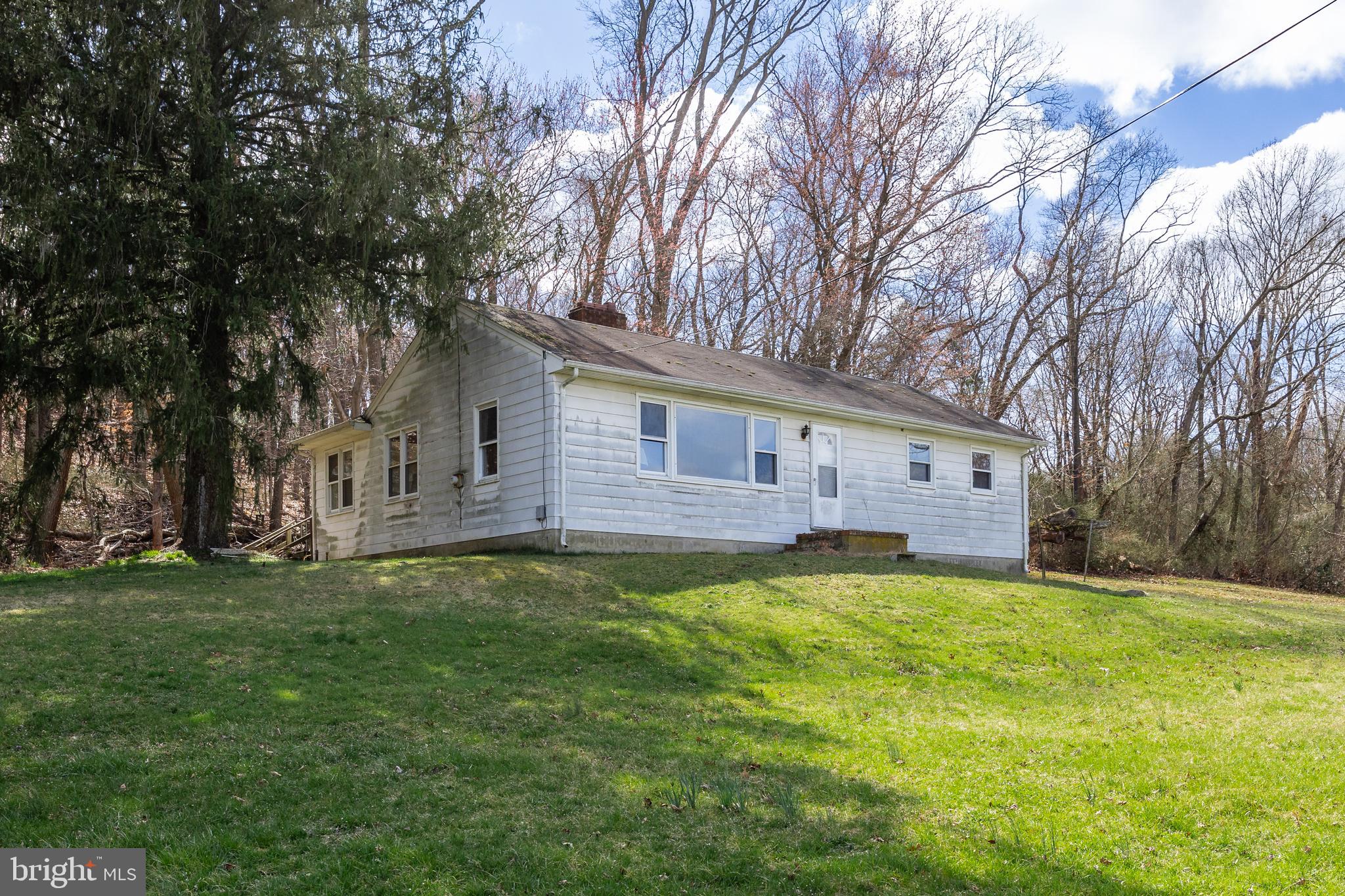 212 Juliustown Road Columbus, NJ 08022 - Photo 1 of 23