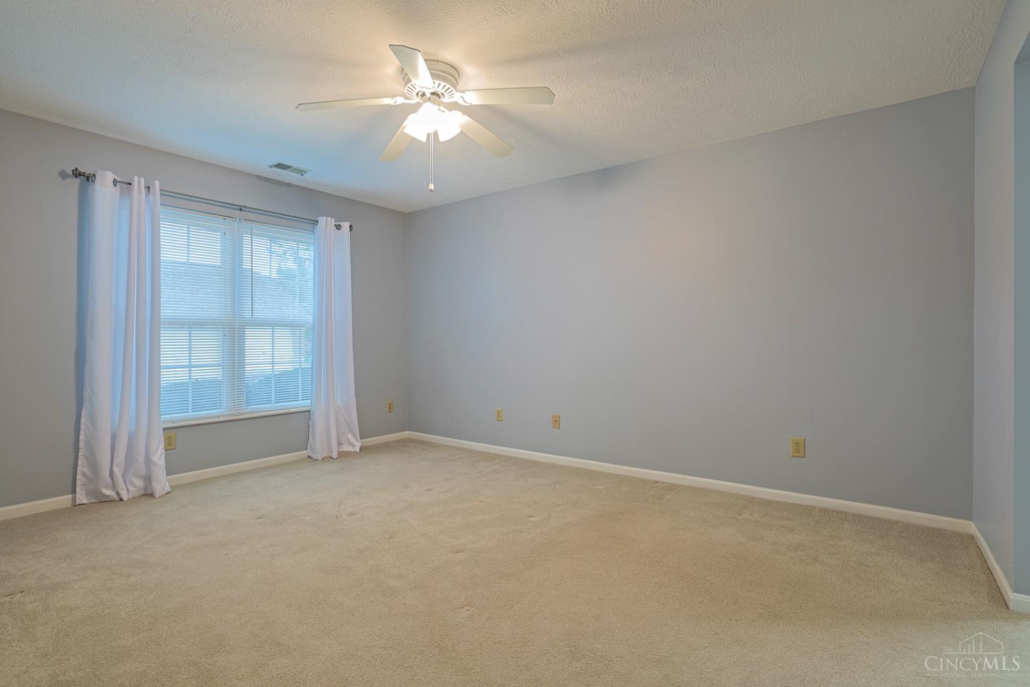 3703 West Galbraith Road Cincinnati, OH 45215 - Photo 24 of 35