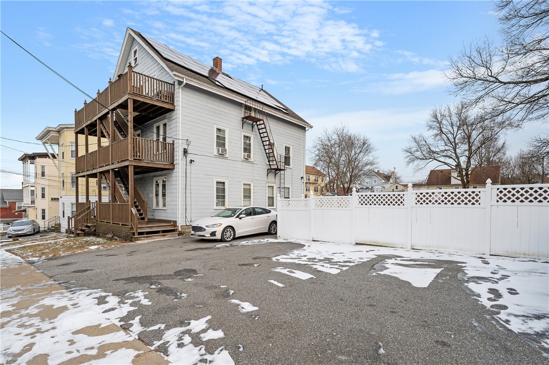 43 Rivulet Street Woonsocket, RI 02895 - Photo 2 of 34