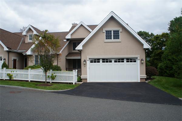 287 Langley Road, Unit 3 Newton, MA 02459 - Photo 1 of 13 Gallery Image 1