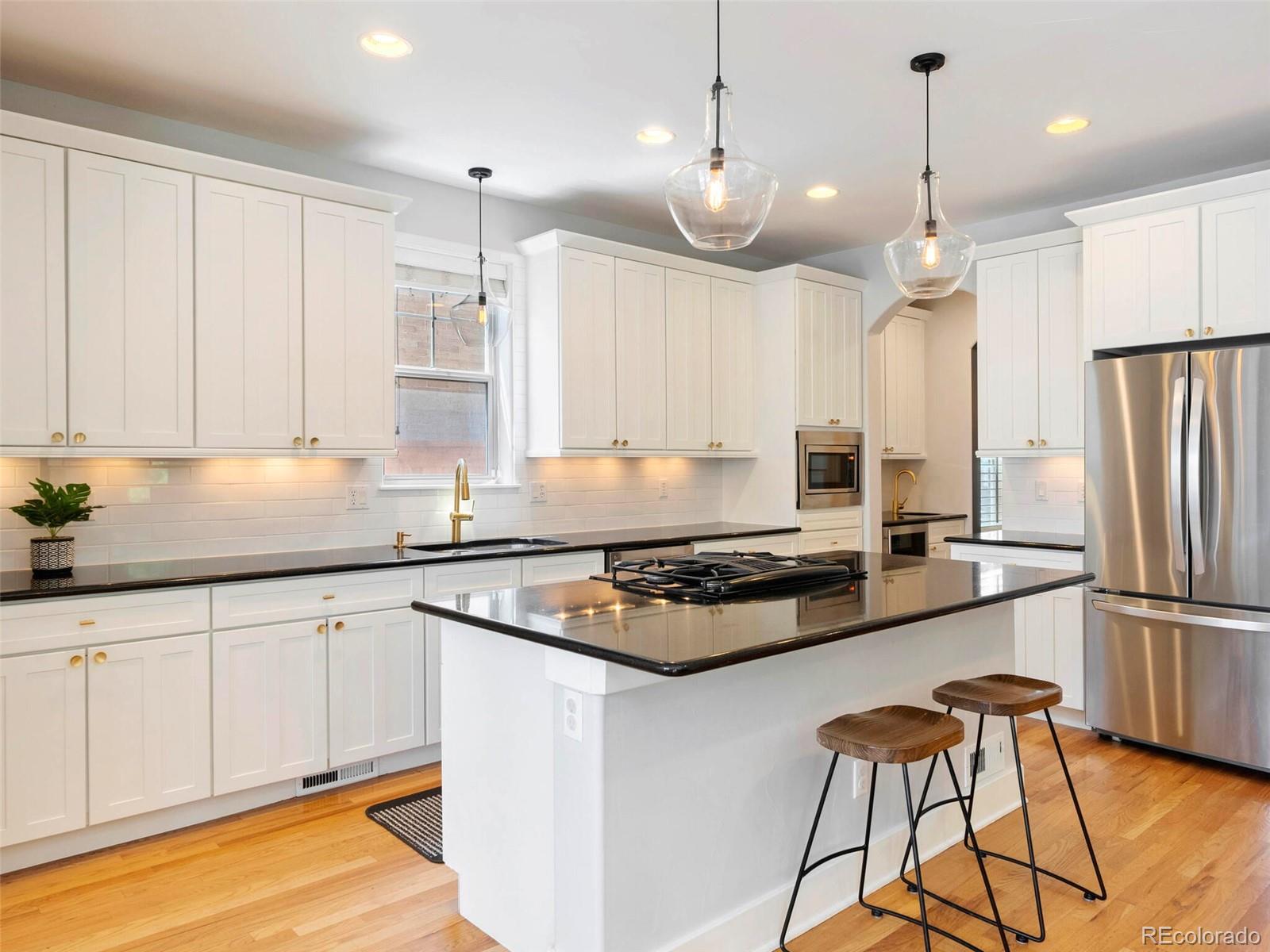 970 Madison Street Denver, CO 80206 - Photo 12 of 40