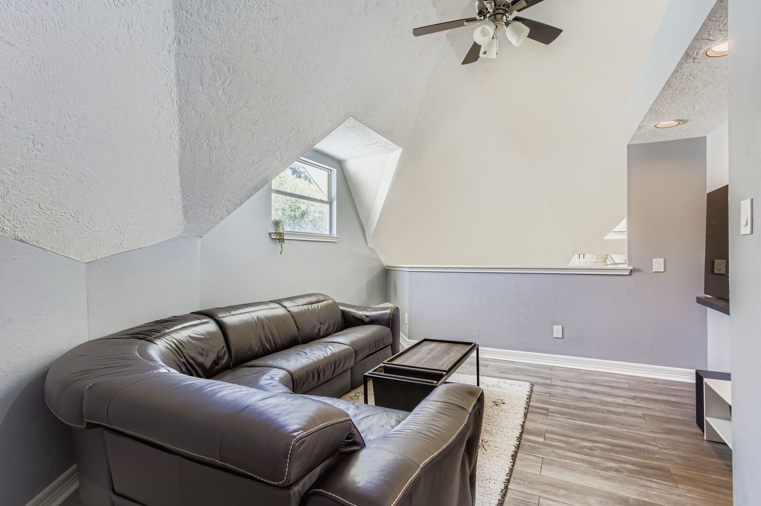 16614 Creeksouth Road Houston, TX 77068 - Photo 23 of 36 a living room with furniture