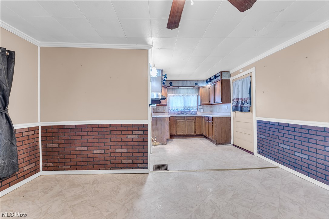 7610 Root Road North Ridgeville, OH 44039 - Photo 11 of 26