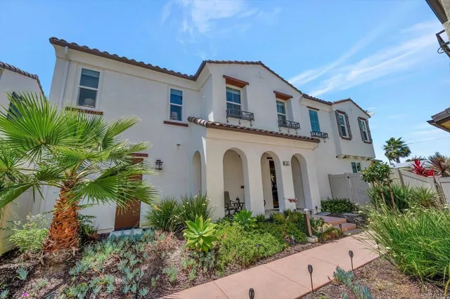 $999,950 | 4146 Mission Tree Way, Oceanside, CA 92057