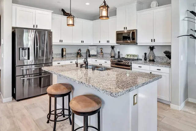 $999,950 | 4146 Mission Tree Way, Oceanside, CA 92057