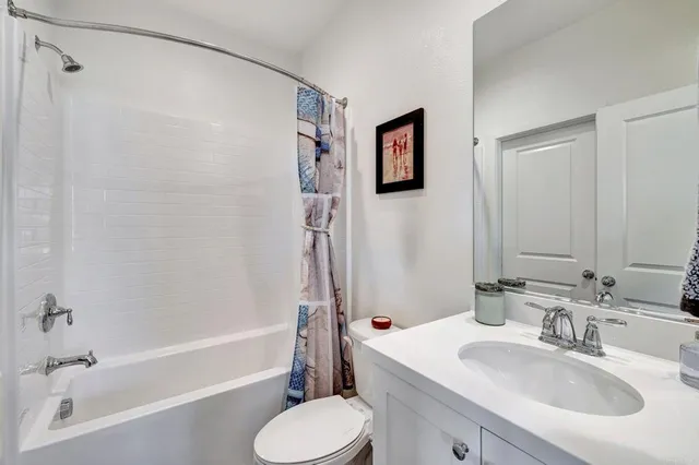 $999,950 | 4146 Mission Tree Way, Oceanside, CA 92057