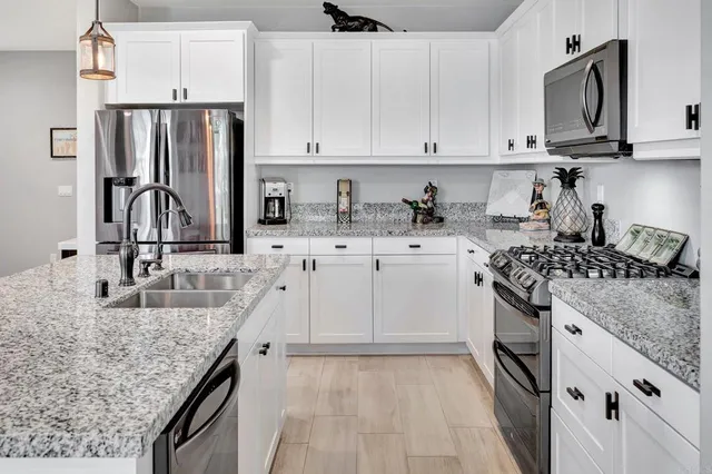 $999,950 | 4146 Mission Tree Way, Oceanside, CA 92057