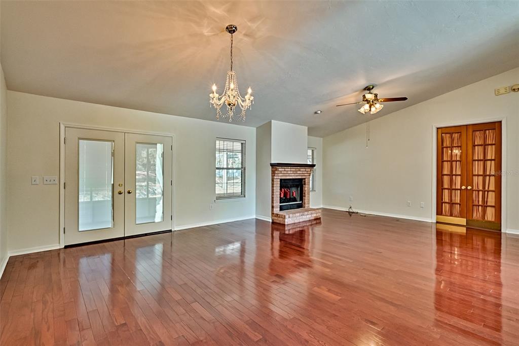 23 Northwest 48th Boulevard, Unit K Gainesville, FL 32607 - Photo 5 of 33