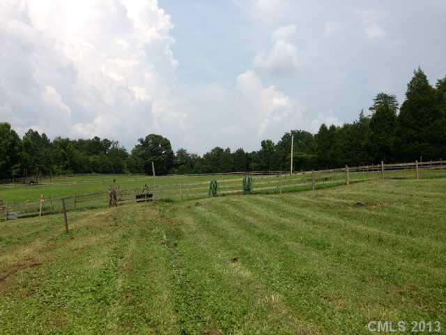 1477 Robinson Yelton Road Clover, SC 29710 - Photo 14 of 16 Gallery Image 14