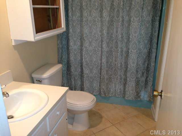 1477 Robinson Yelton Road Clover, SC 29710 - Photo 8 of 16 Gallery Image 8