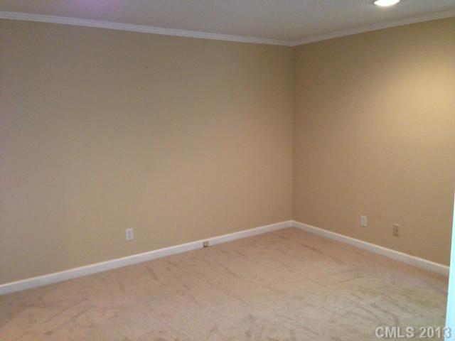 1477 Robinson Yelton Road Clover, SC 29710 - Photo 9 of 16 Gallery Image 9