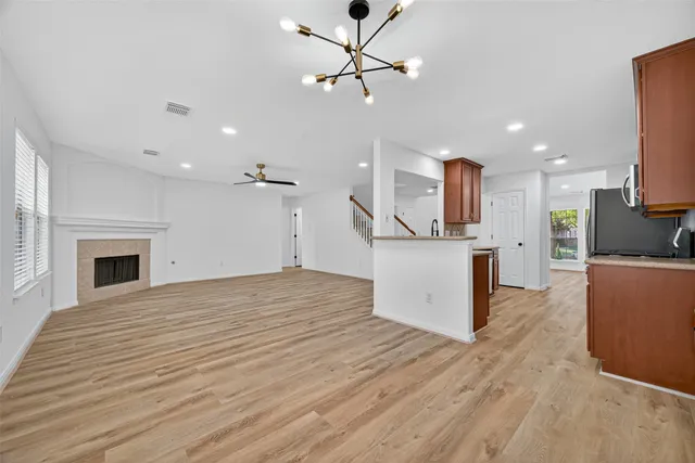 $2,550 | 17422 Bending Post Drive, Houston, TX 77095