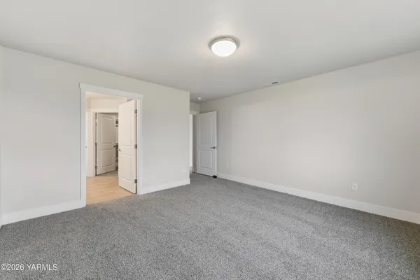 $407,850 | 1607 Castlewood Court, Unit PHASE 11 LOT 299) SPEC, Grandview, WA 98930