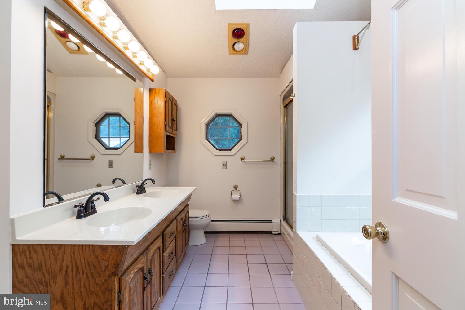 260 Buttonwood Road Landenberg, PA 19350 - Photo 21 of 44 Master bathroom