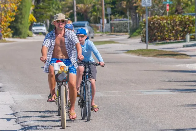 $1,149,000 | 5200 Gulf Drive, Unit 408, Holmes Beach, FL 34217