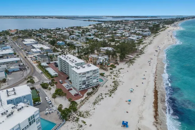 $1,149,000 | 5200 Gulf Drive, Unit 408, Holmes Beach, FL 34217