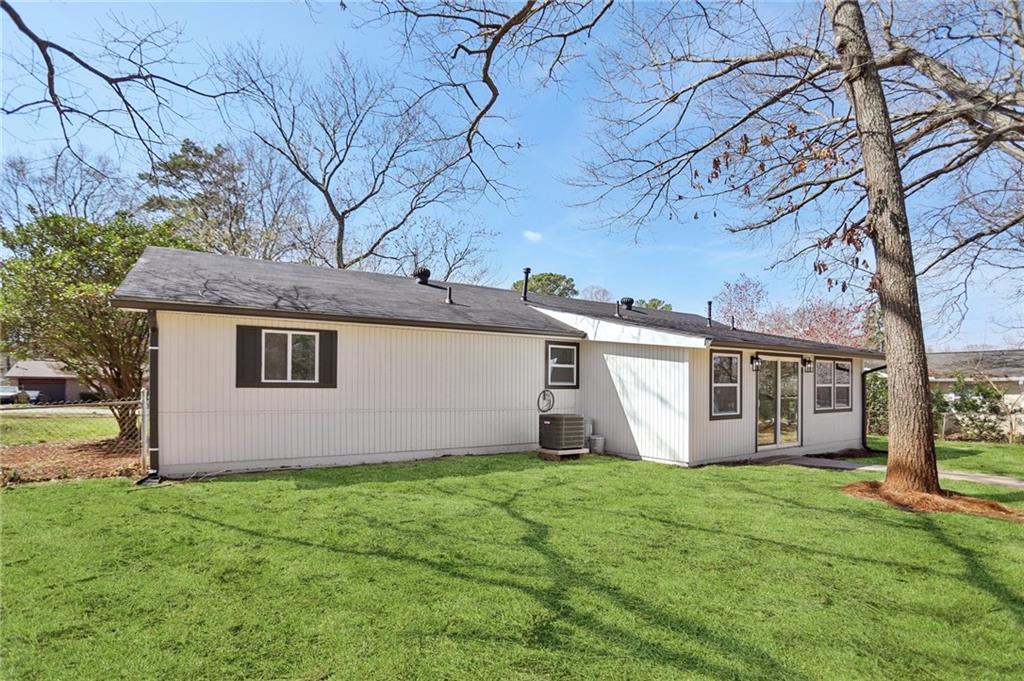 7018 Stephens Drive Rex, GA 30273 - Photo 32 of 35