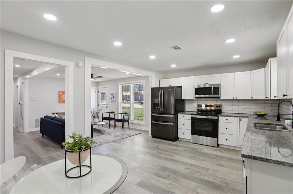 7018 Stephens Drive Rex, GA 30273 - Photo 9 of 35