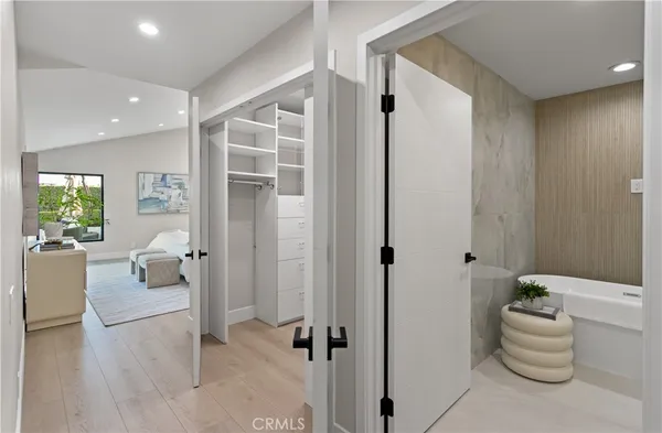 $3,550,000 | 10 White Water Drive, Corona del Mar, CA 92625